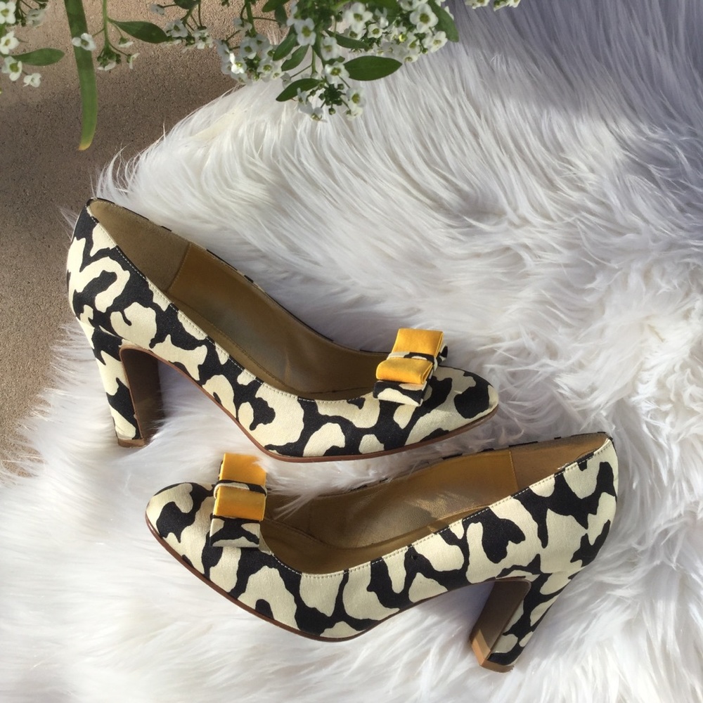 💛J.Crew Trixie Black & White Pumps💛